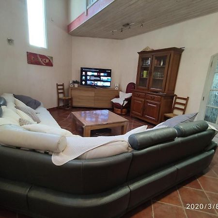 La Villa Moursoise 4 Etoiles 外观 照片