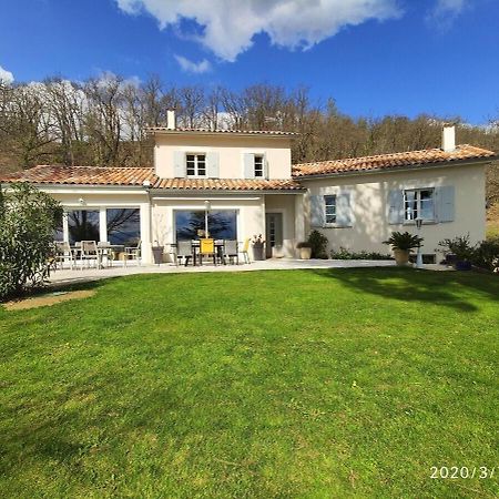 La Villa Moursoise 4 Etoiles 外观 照片