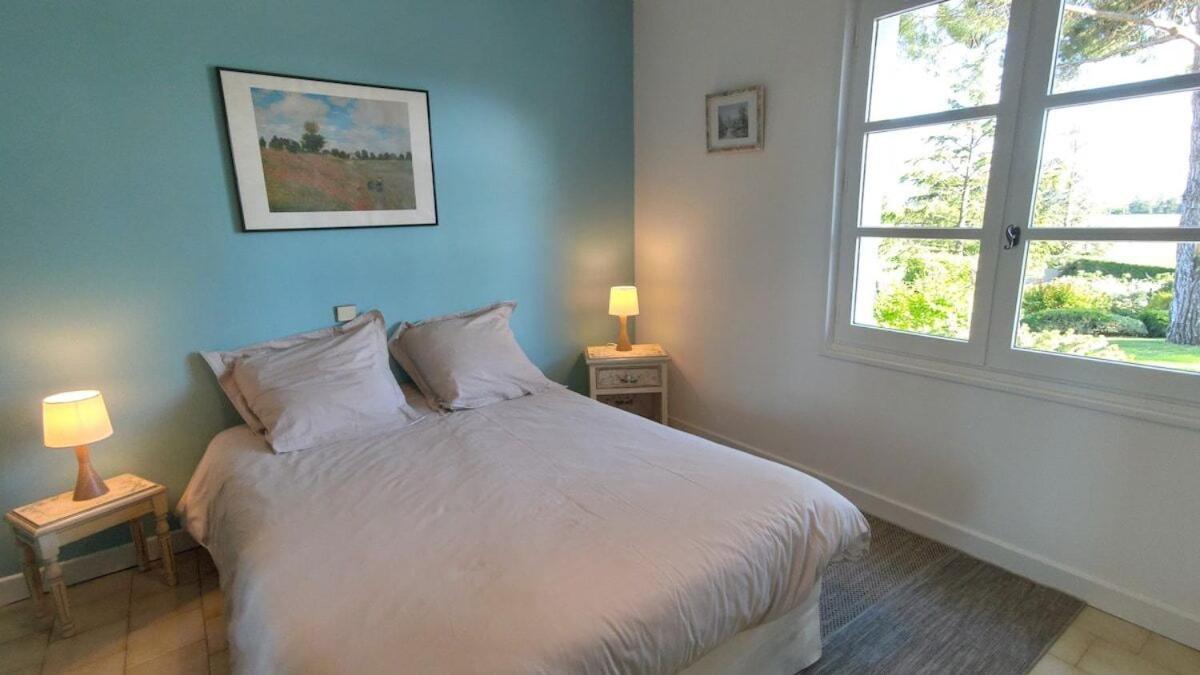 La Villa Moursoise 4 Etoiles 外观 照片