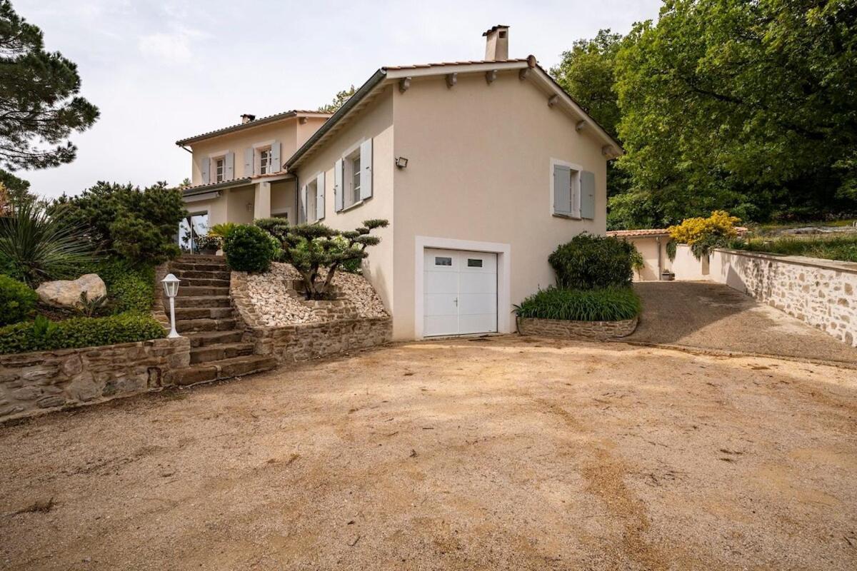 La Villa Moursoise 4 Etoiles 外观 照片