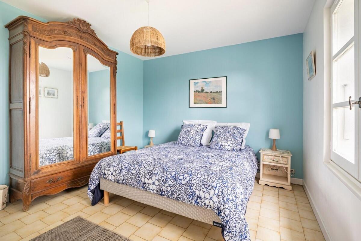 La Villa Moursoise 4 Etoiles 外观 照片