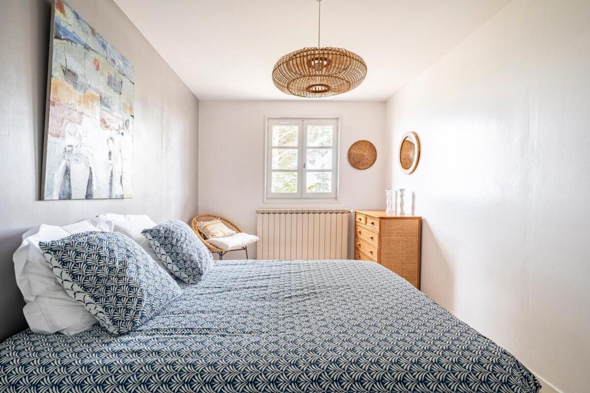 La Villa Moursoise 4 Etoiles 外观 照片